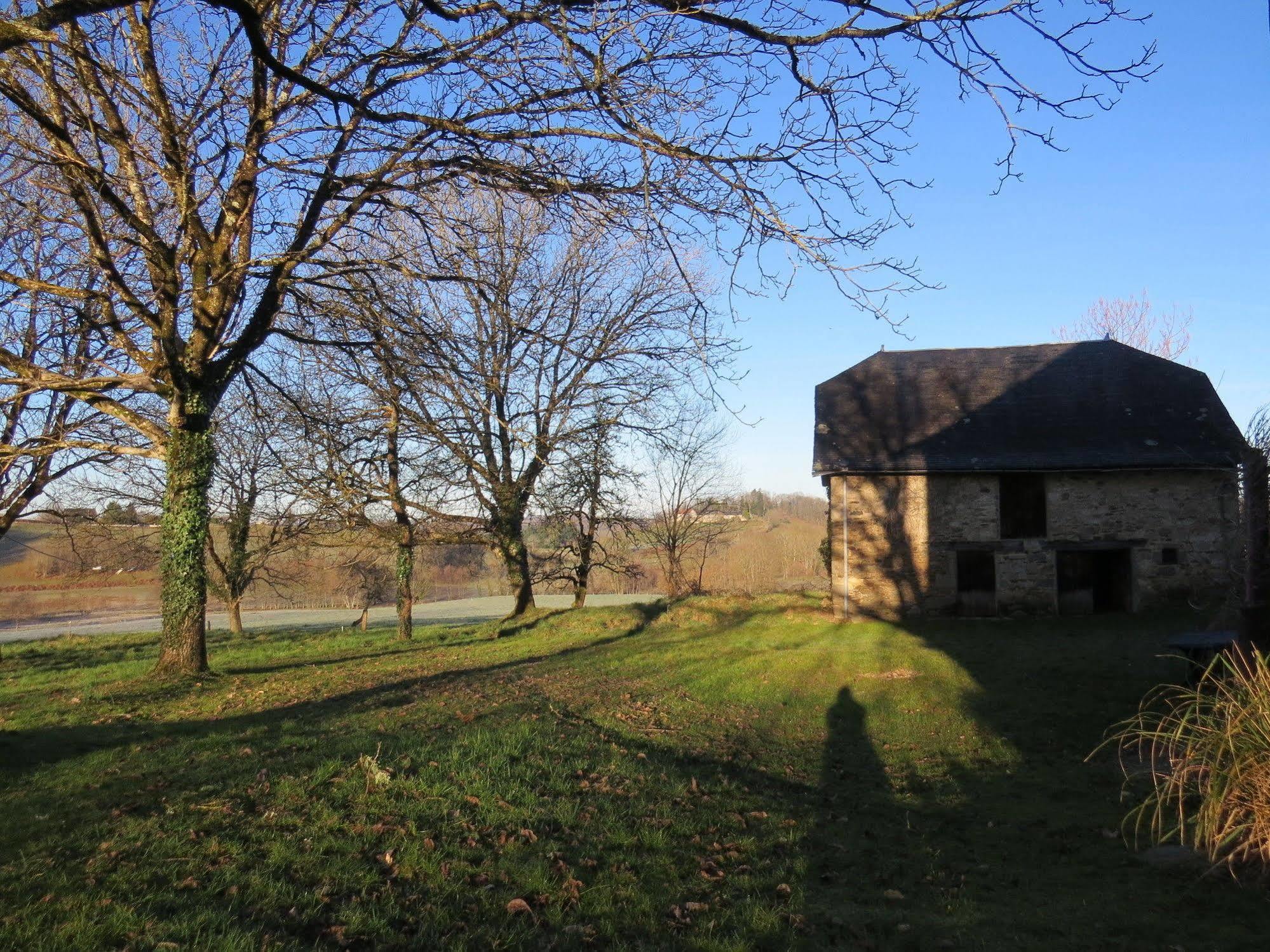 Bed and Breakfast Domaine De La Clauzade Saint-Germain-les-Vergnes Exterior foto